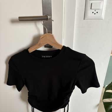Black Zara crop top