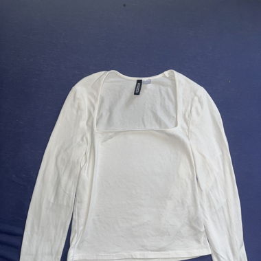 White square neck Top