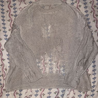 Alternative Grauer Strickpullover mit Mesh