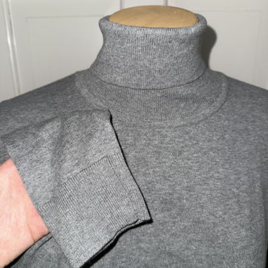 Grey turtleneck