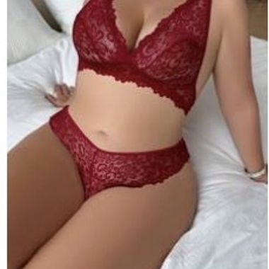 Biancheria intima in pizzo rosso
