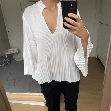 White blouse Zara