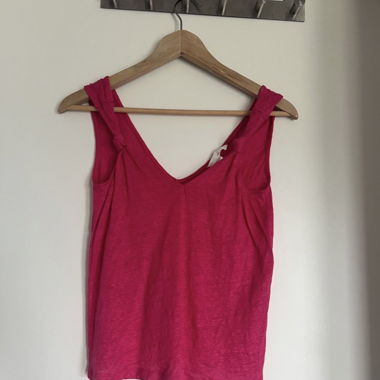 Haut rose sans manches
