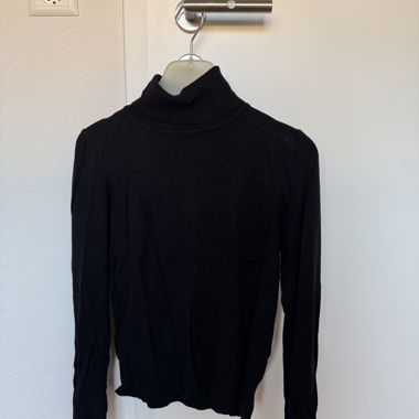 Maglione nero Zebra con collo alto