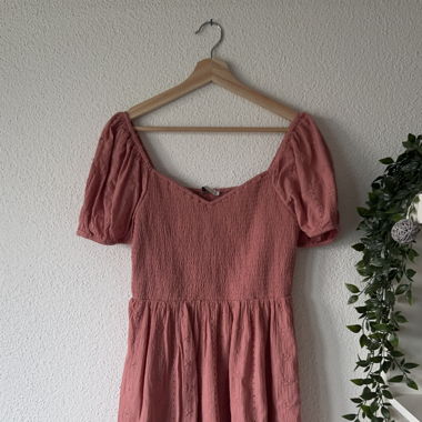Rosa Kleid 