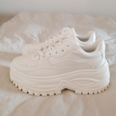 Plateau Sneakers weiss neu