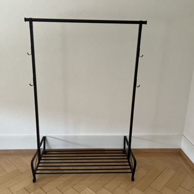 Garderobe / Kleiderstange