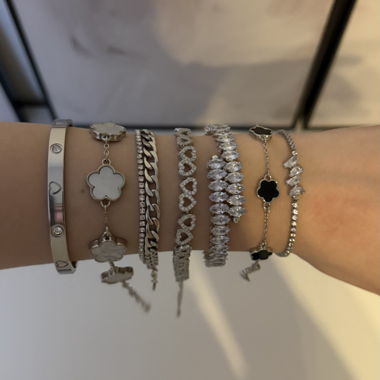 7 bracciali