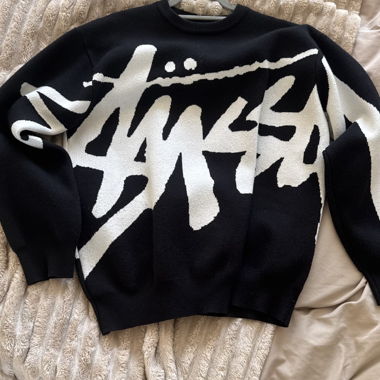 Sweat Stüssy noir et blanc