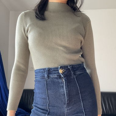 green soft wool pullover