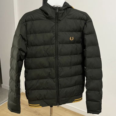 Giacca con cappuccio Fred Perry verde oliva S