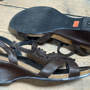 Nuove sandali in pelle / Sandales cuir 40 neuves