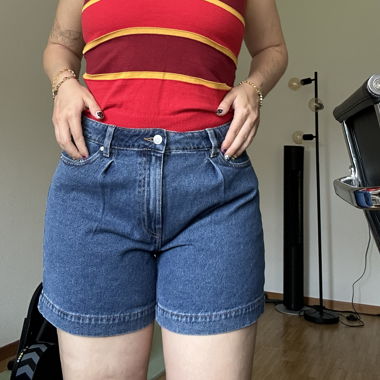 Shorts in denim 57