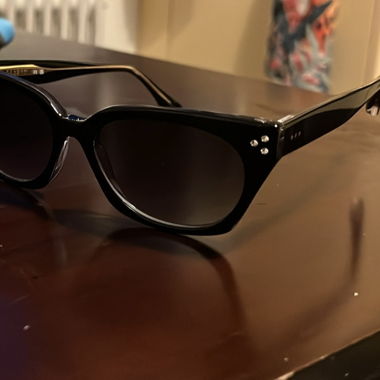 Schwarze Sonnenbrille Sandro