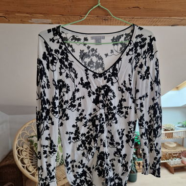 Gilet bianco leggero con motivo floreale nero XS