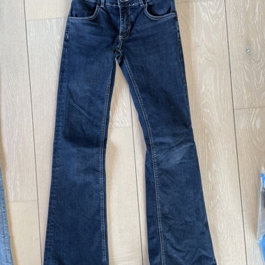 Dunkle Damen Jeans Subdudes