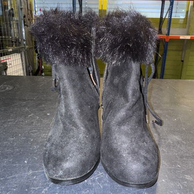 Black ankle boots with heels forever folie