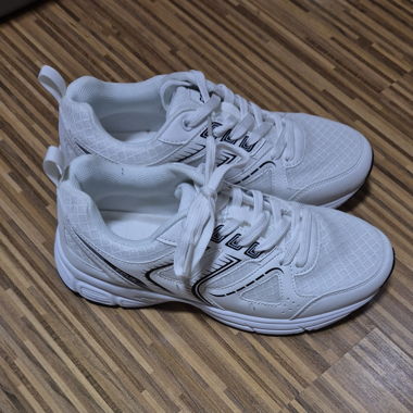  Turnschuhe
