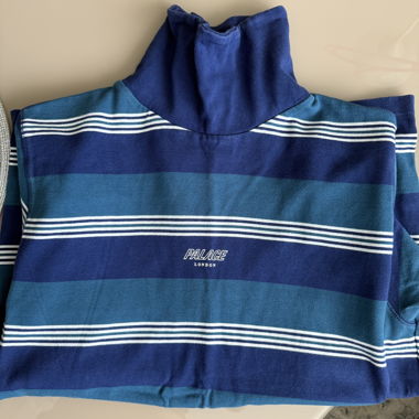 Maglione a collo alto Palace London