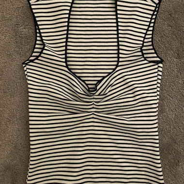 Top smanicato a righe ZARA scollatura a V profonda, taglia S