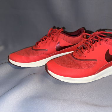 Nike Air Max Thea Sportschuh, Gr. 38,5