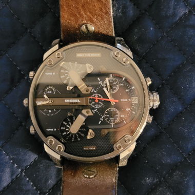Diesel Uhr