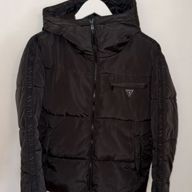 Doudoune Guess à capuche