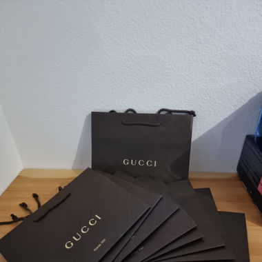 Gucci Papiertaschen