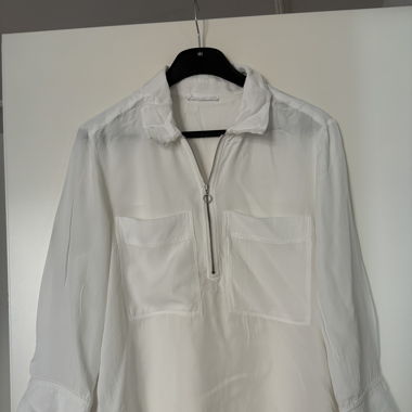 Weisse Bluse