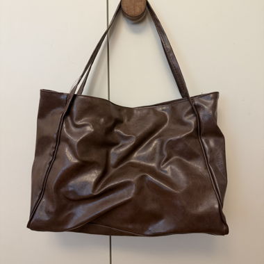 Borsa shopper in finta pelle marrone