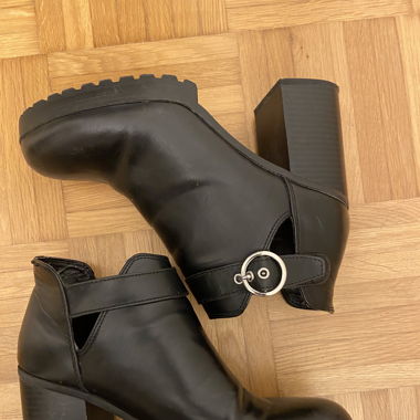 Schwarze Stiefel