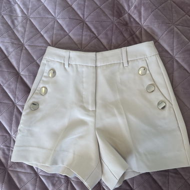 Short beige
