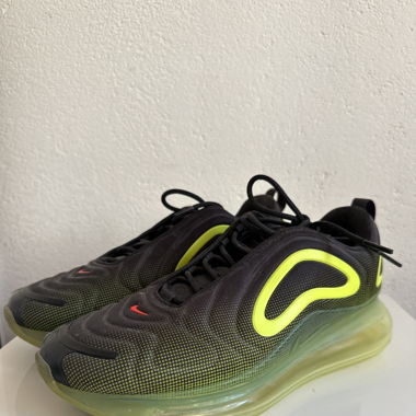 Nike Air Max 720 schwarz /grün