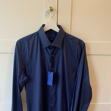 Dunkelblaues Slim Fit Hemd