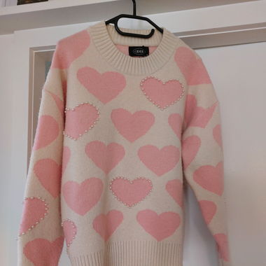 Pull au coeurs pink