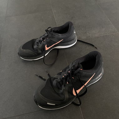 Nike black sports shoes EU 41