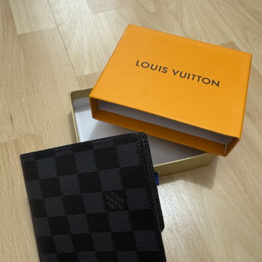 Louis Vuitton Wallet