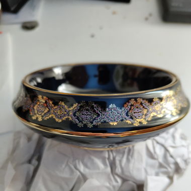 Schale mit 24 Karat Gold