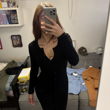 Schwarzes Langarm-Kleid
