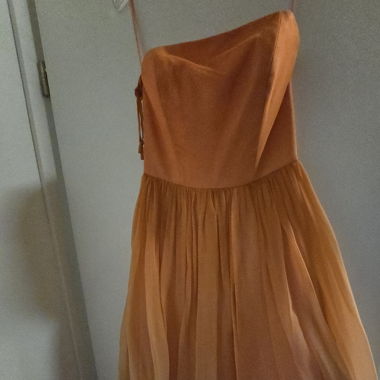 Kleid mit abnehmbaren Trägern, Farbverlauf orange