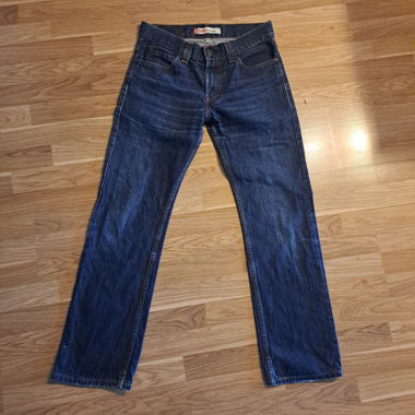 Levi's straight leg Jeans