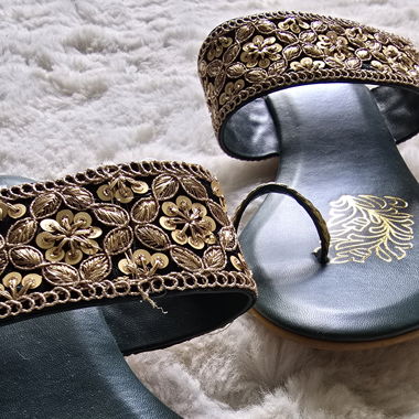 Indische flache Mules