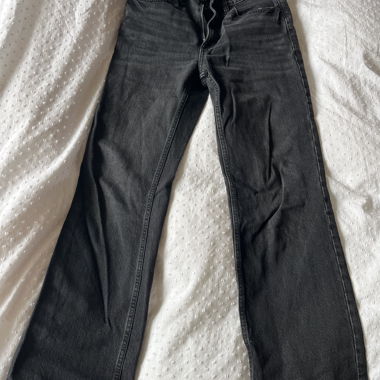 Jeans a gamba dritta