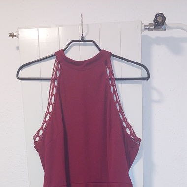 Neckholder-Kleid
