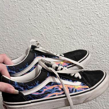 Vans avec flammes