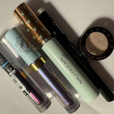 Lot de maquillage pailleté