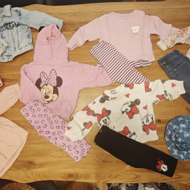 Lotto di abbigliamento per ragazze, taglia 86