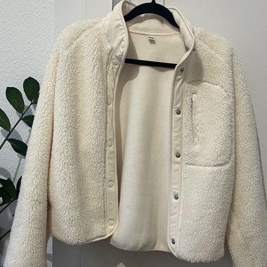 Flauschige Jacke Uniqlo offwhite/creme
