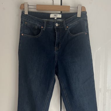 Straight Jeans