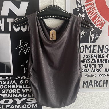 acubi cropped grey tank top with silver shimmer